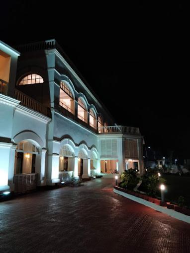 Kautilya Hotel